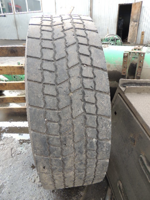 Шина 315/70  R22,5 (ведущая) б/у 