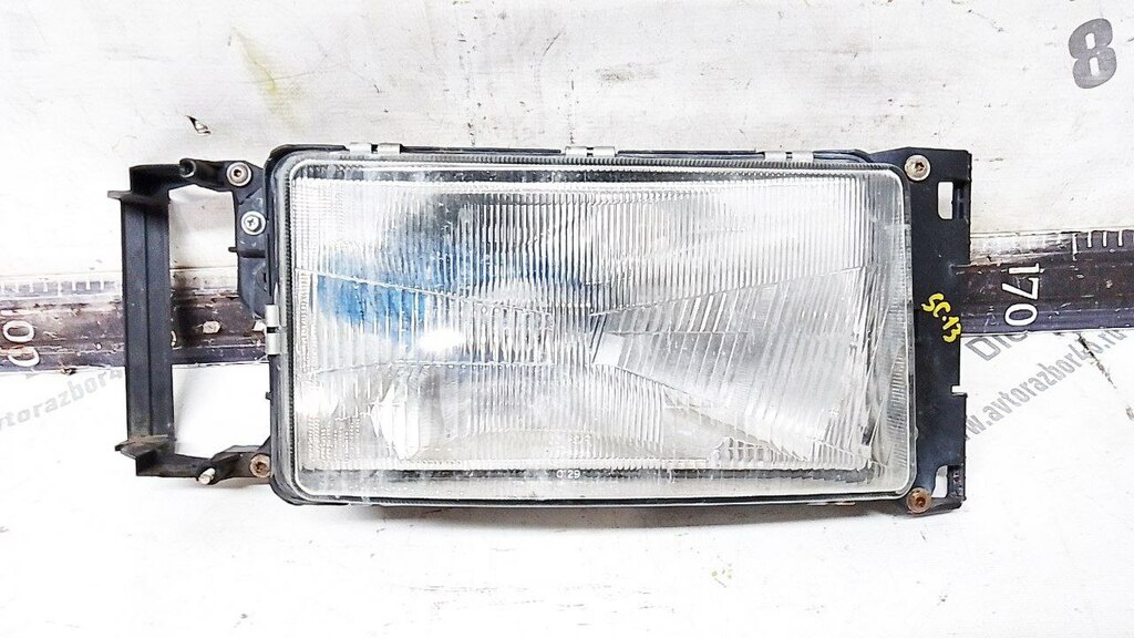 Фара головного света прав. б/у 