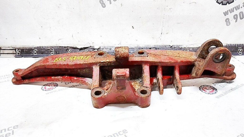 Кронштейн пневморессоры задний, прав. (лыжа) б/у