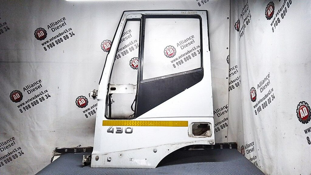 Дверь лев. б/у 