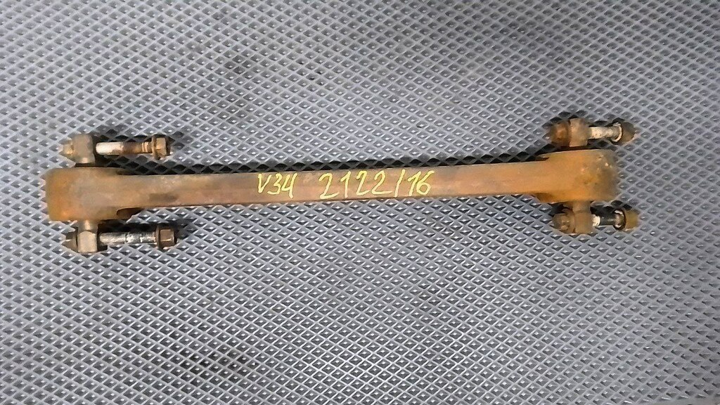 Тяга реактивная б/у