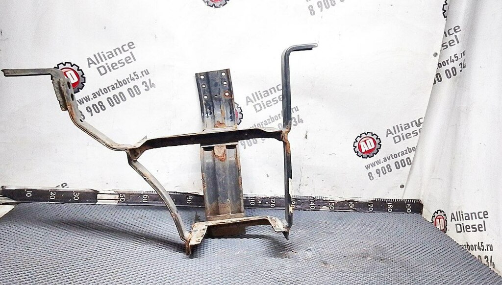 Кронштейн корпуса ступеней прав. б/у