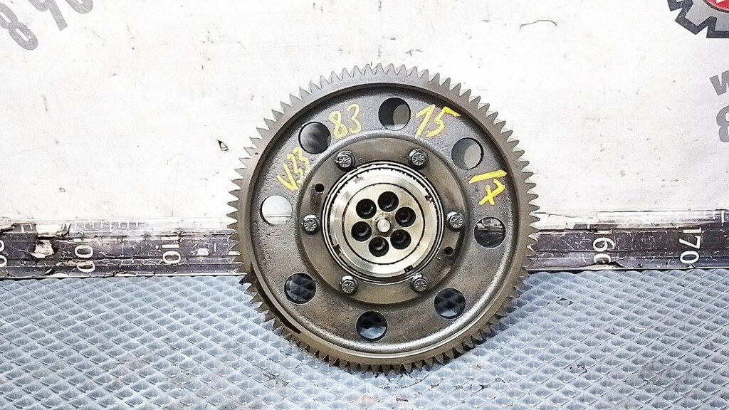 Промежуточная шестерня ГРМ б/у
