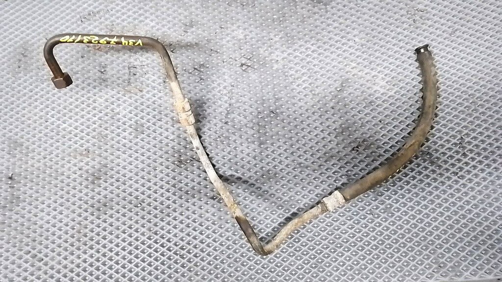 Трубка ГУРа нижняя (метал.) б/у