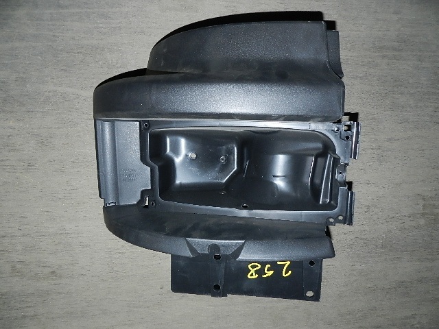 Корпус фары   внутренний прав. нов. 