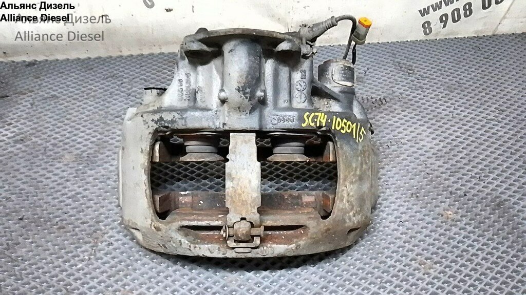 Суппорт тормозной задний правый б/у