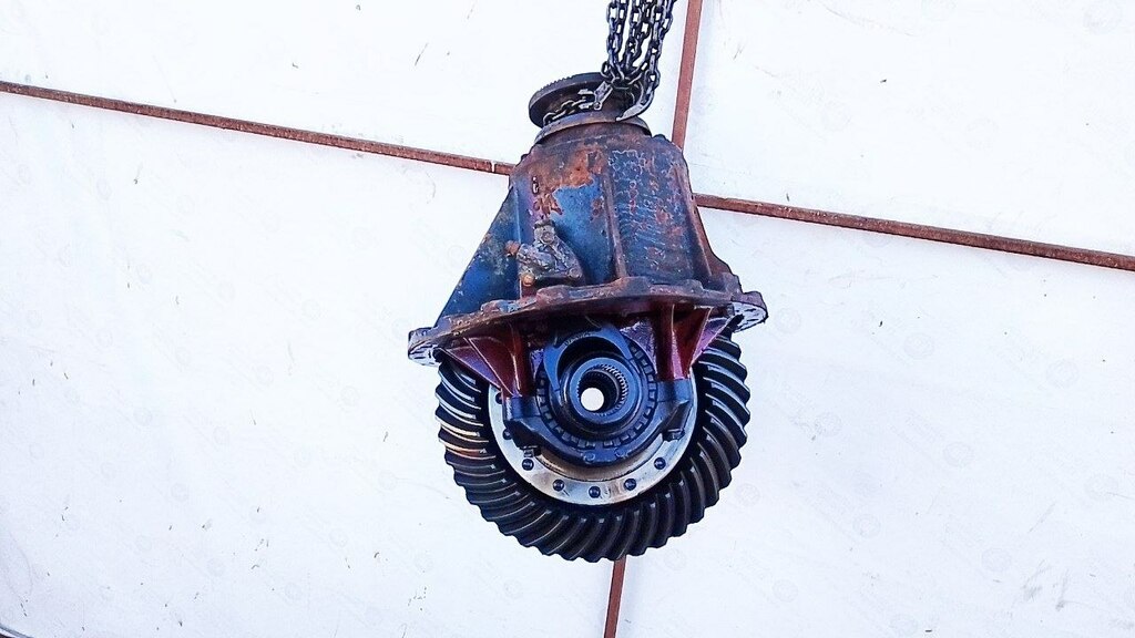 Редуктор заднего моста 1347 б/у 